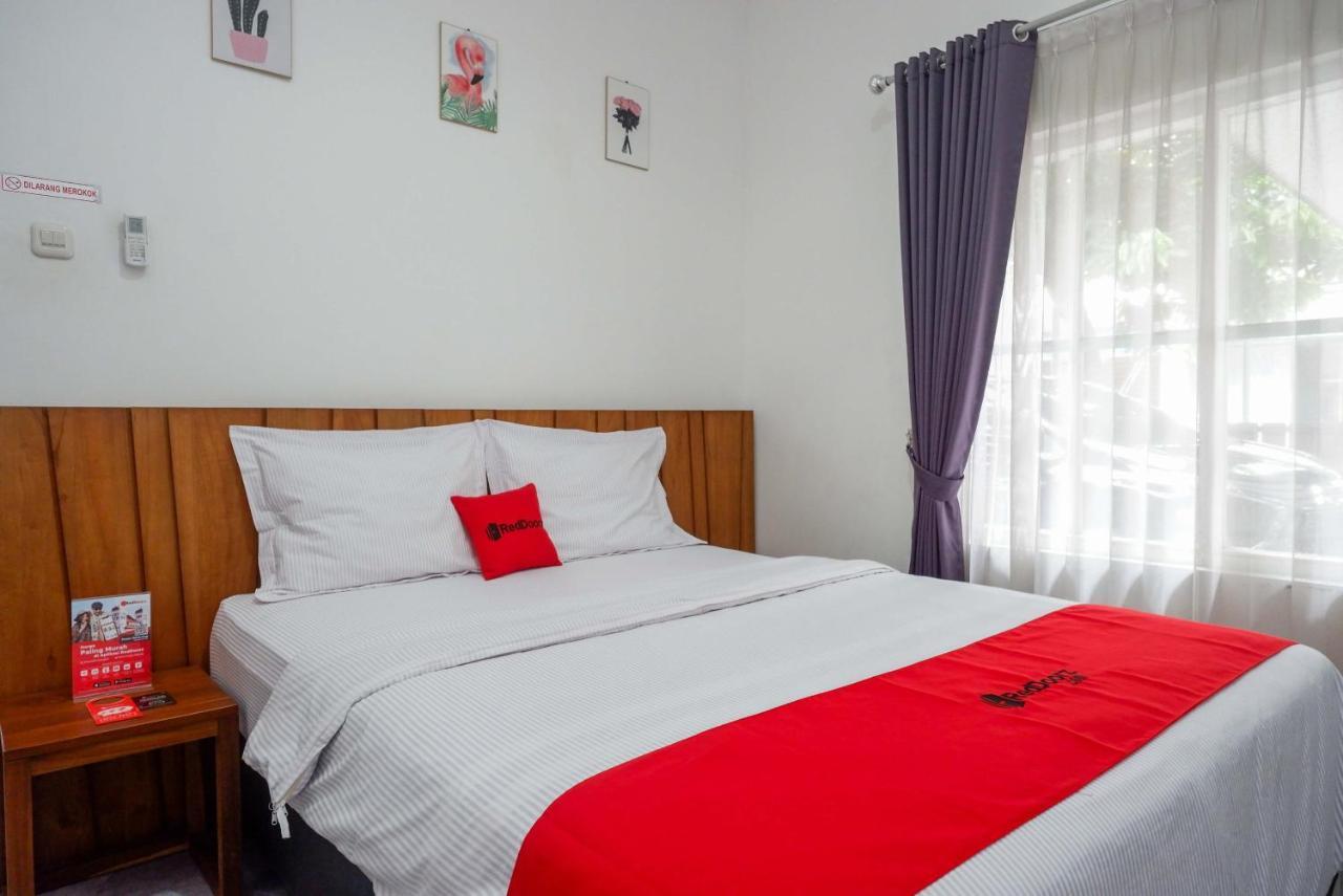 Hotel Reddoorz Near Xt Square 4