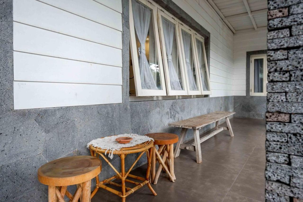 Hotel Reddoorz Near Xt Square 4 2*